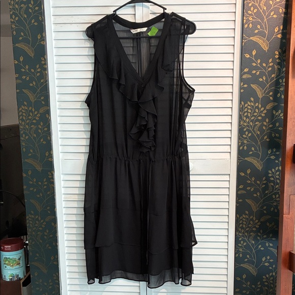 Old Navy Dresses & Skirts - Old Navy Black Ruffle Mini Dress